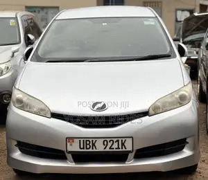 Toyota Wish 2012 Silver