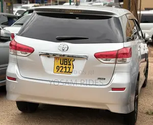 Toyota Wish 2012 Silver