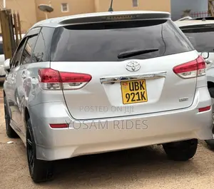 Toyota Wish 2012 Silver