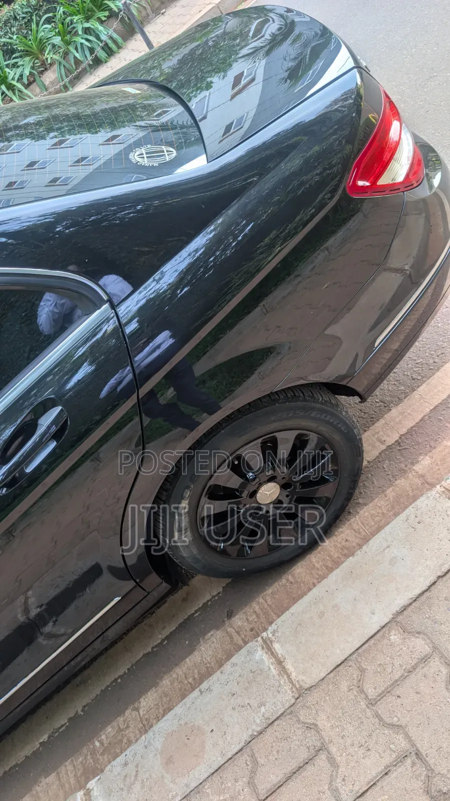 Mercedes-Benz C200 2010 Black
