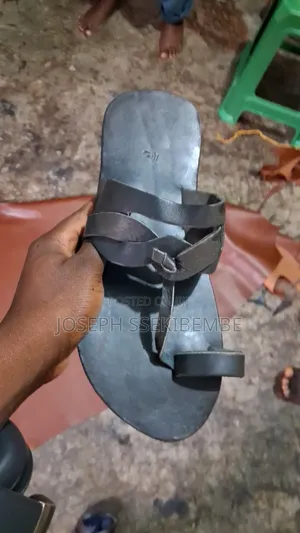 Sandal Kenya Origin