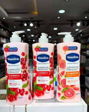 Vaseline Healthy Bright Superfood Freshlock Cranberry Body Lotion