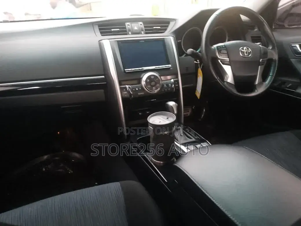 Toyota Mark X 2.5 RWD 2015 White