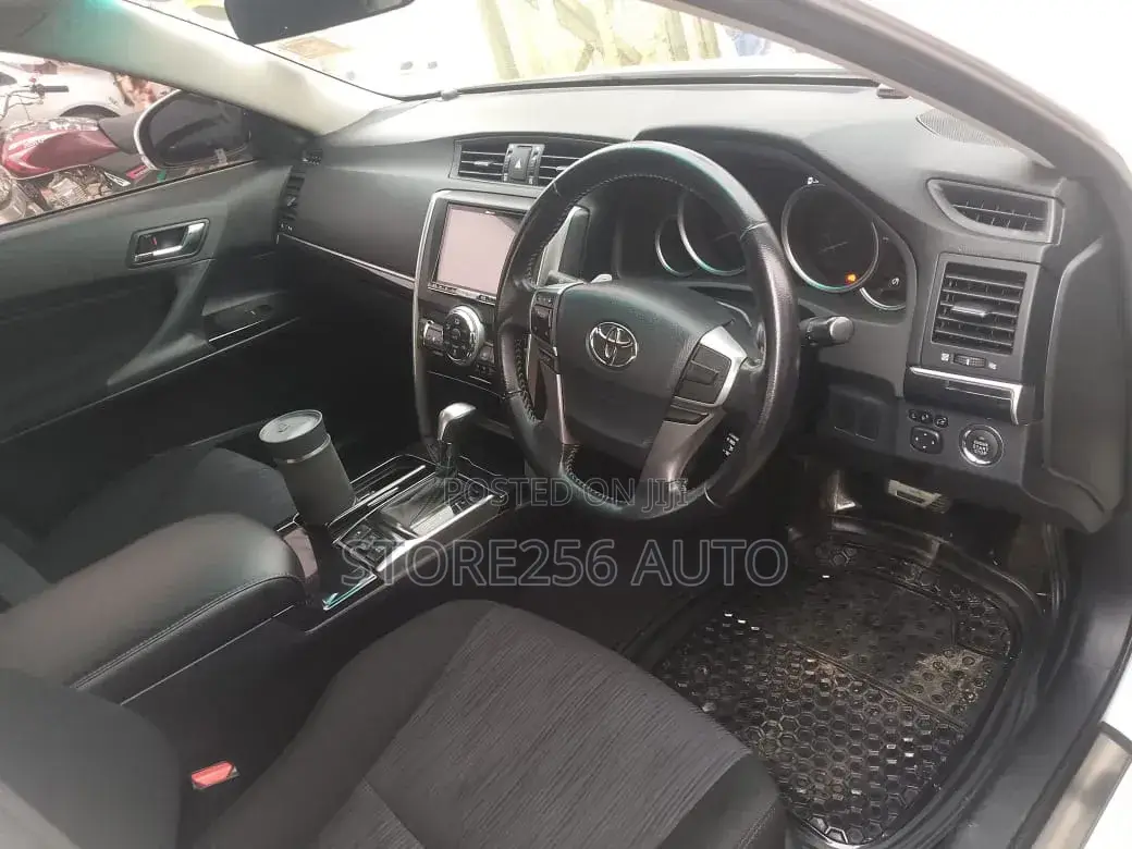 Toyota Mark X 2.5 RWD 2015 White
