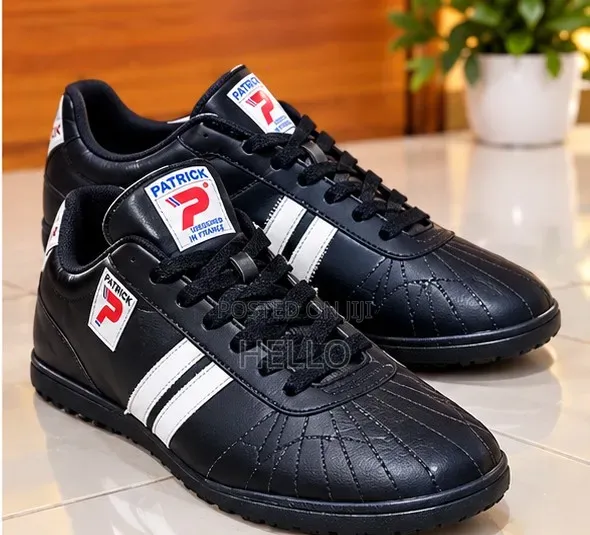 Wan Buy a Shoe?