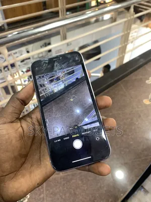 New Apple iPhone 11 64 GB Black