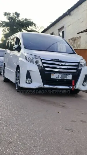 Toyota Noah 2.0 FWD (7 Seater) 2015 White