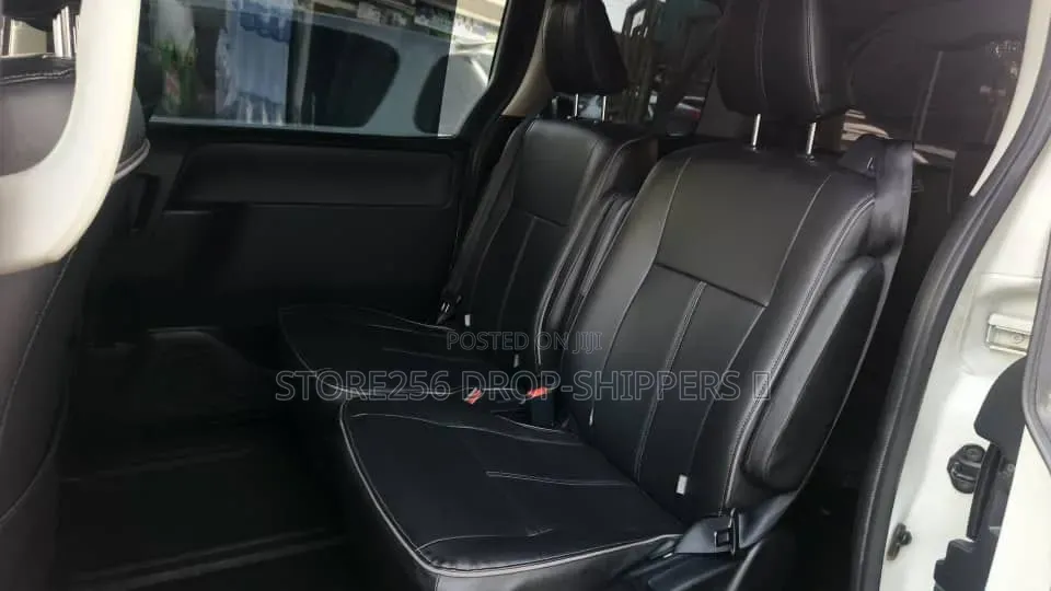 Toyota Noah 2.0 FWD (7 Seater) 2015 White