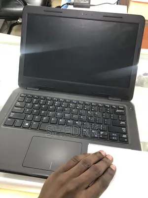 Laptop Dell Latitude 3310 4GB Intel Core i3 SSD 128GB