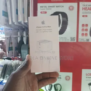 iPhone 14 Pro Max Power Adapter 35 W