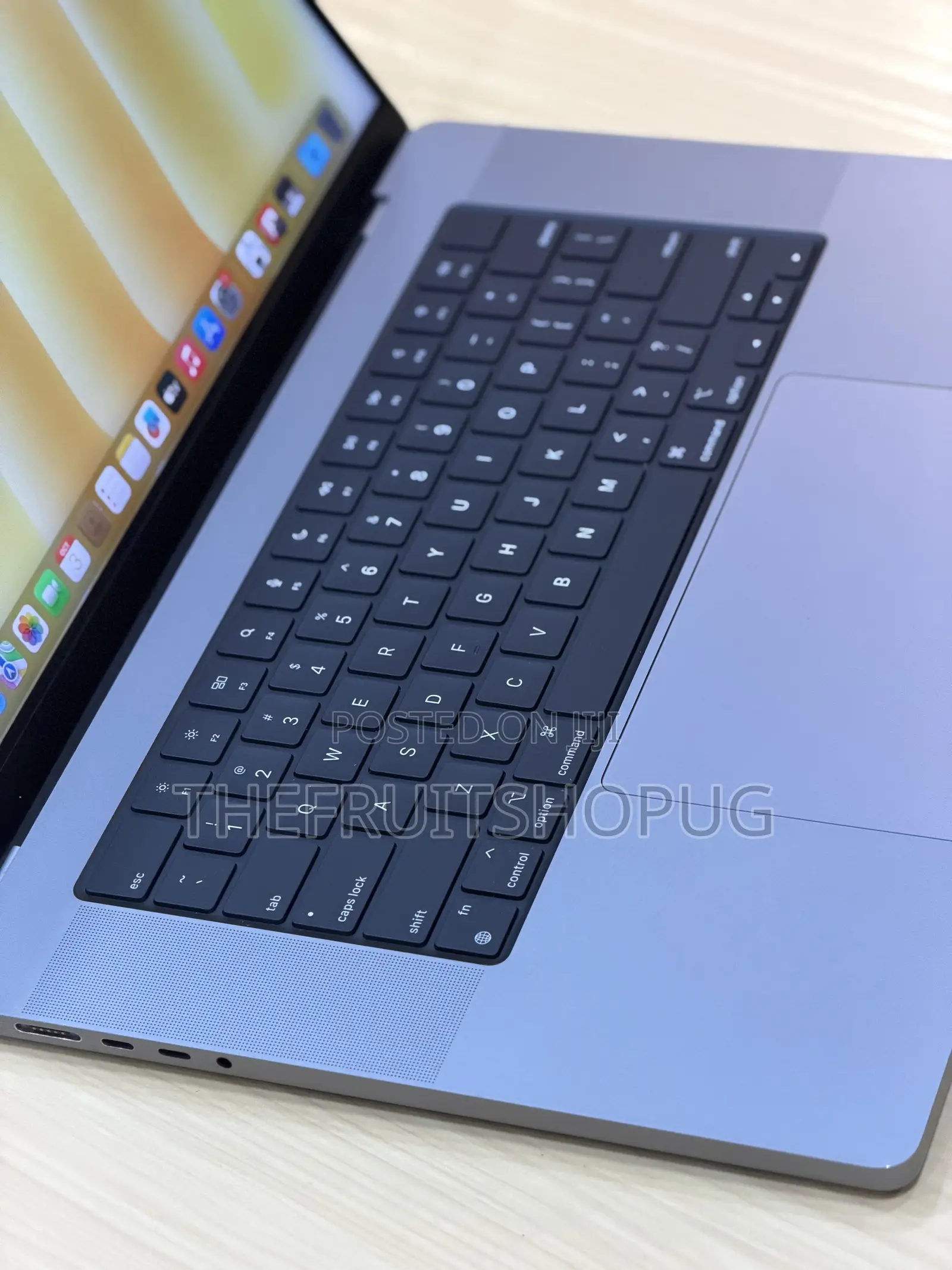 Laptop Apple MacBook Pro 2023 M2 Pro 32GB SSD 512GB