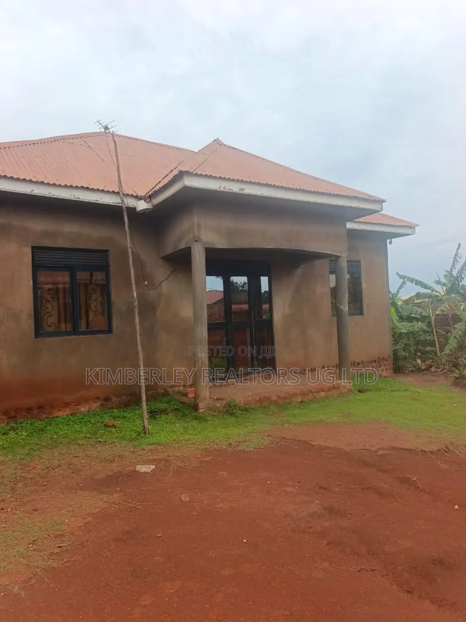 3bdrm House in Division A for sale