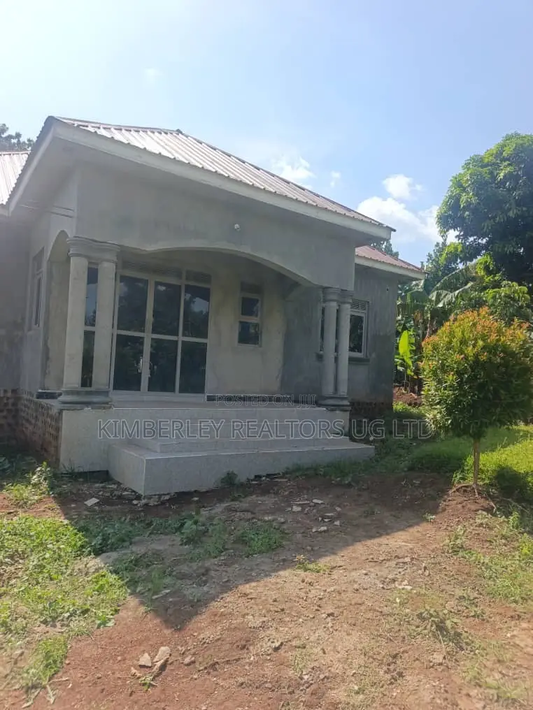 3bdrm House in Division A for sale