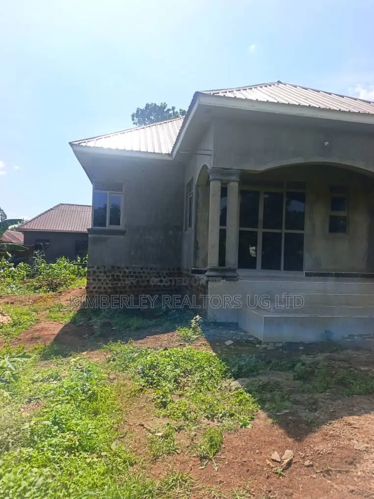 3bdrm House in Division A for sale