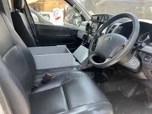 Toyota HiAce 2012 White