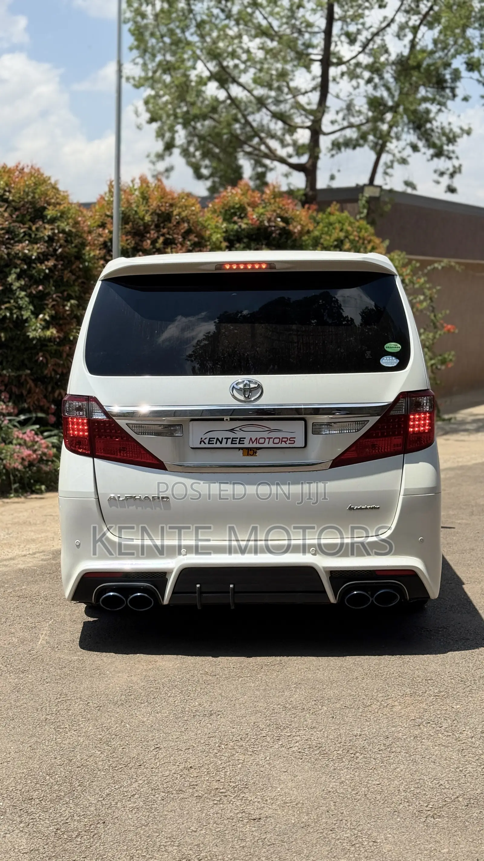 Toyota Alphard 2.4 Hybrid AWD 2014 White