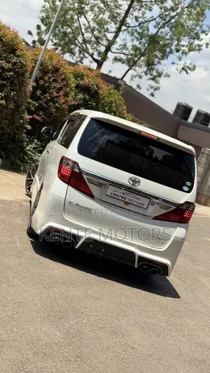 Toyota Alphard 2.4 Hybrid AWD 2014 White