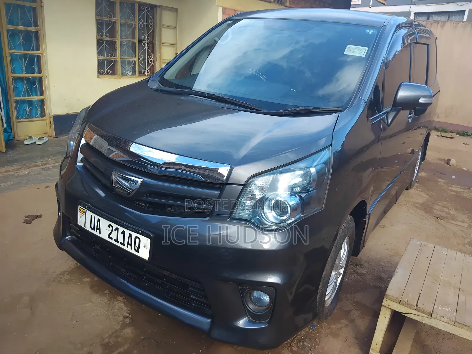 Toyota Noah 2012 Matt Black