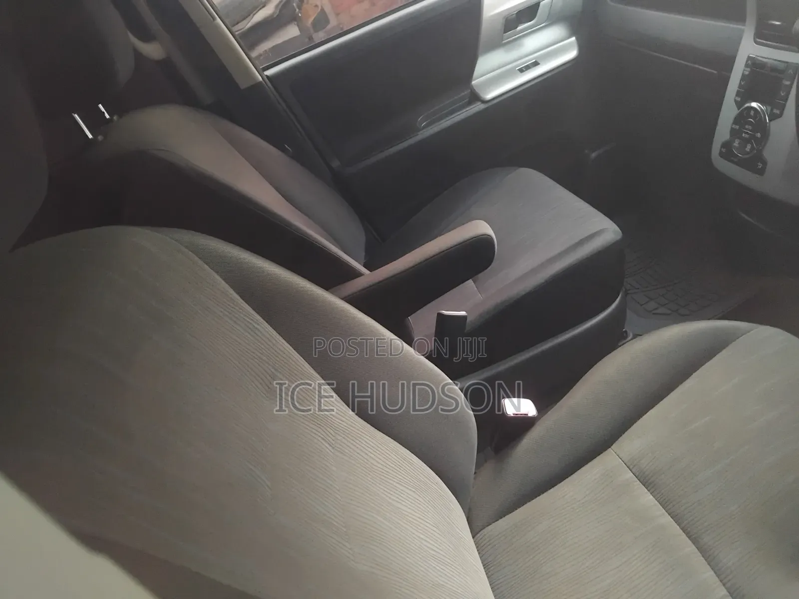 Toyota Noah 2012 Matt Black
