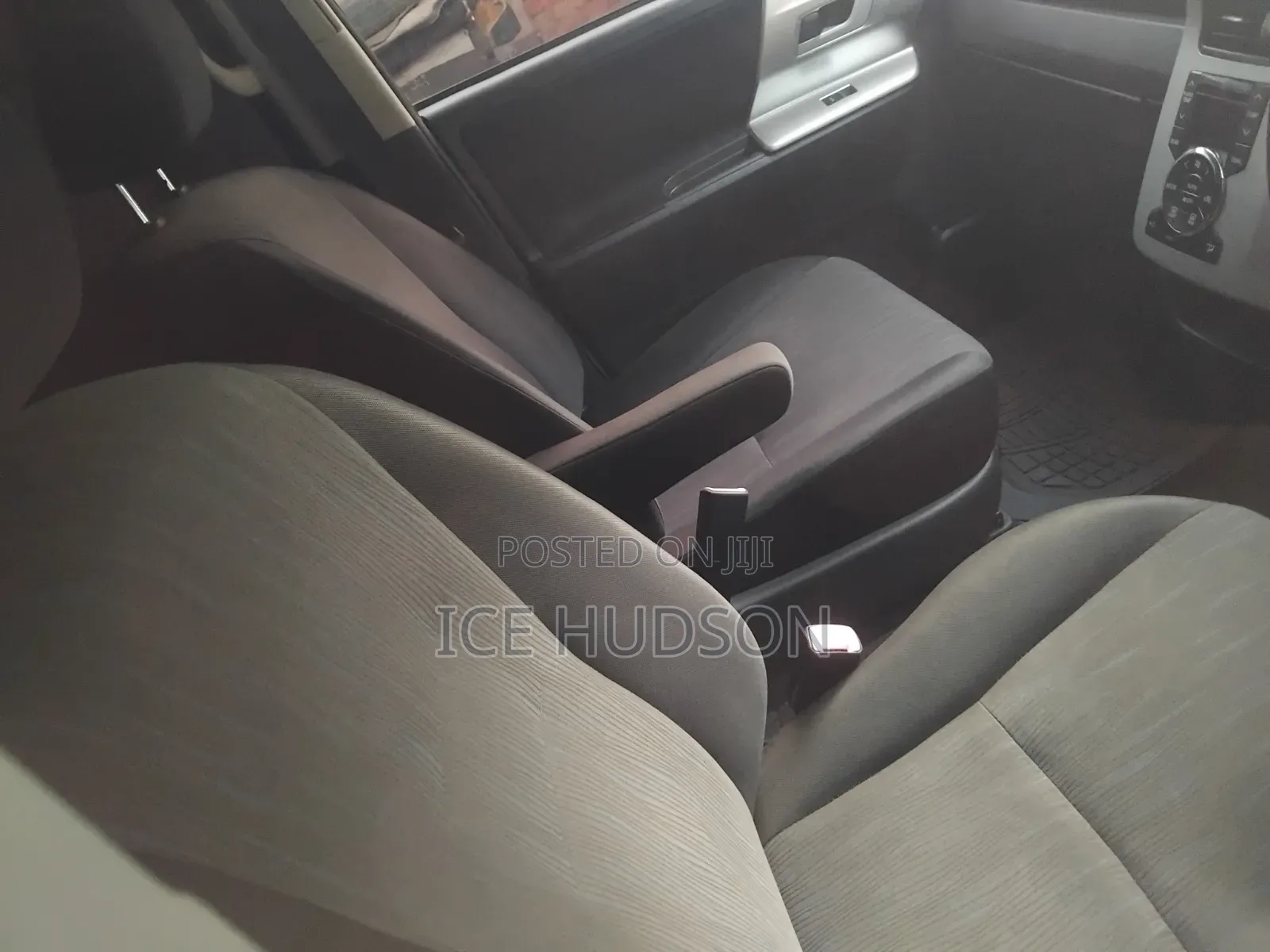 Toyota Noah 2012 Matt Black