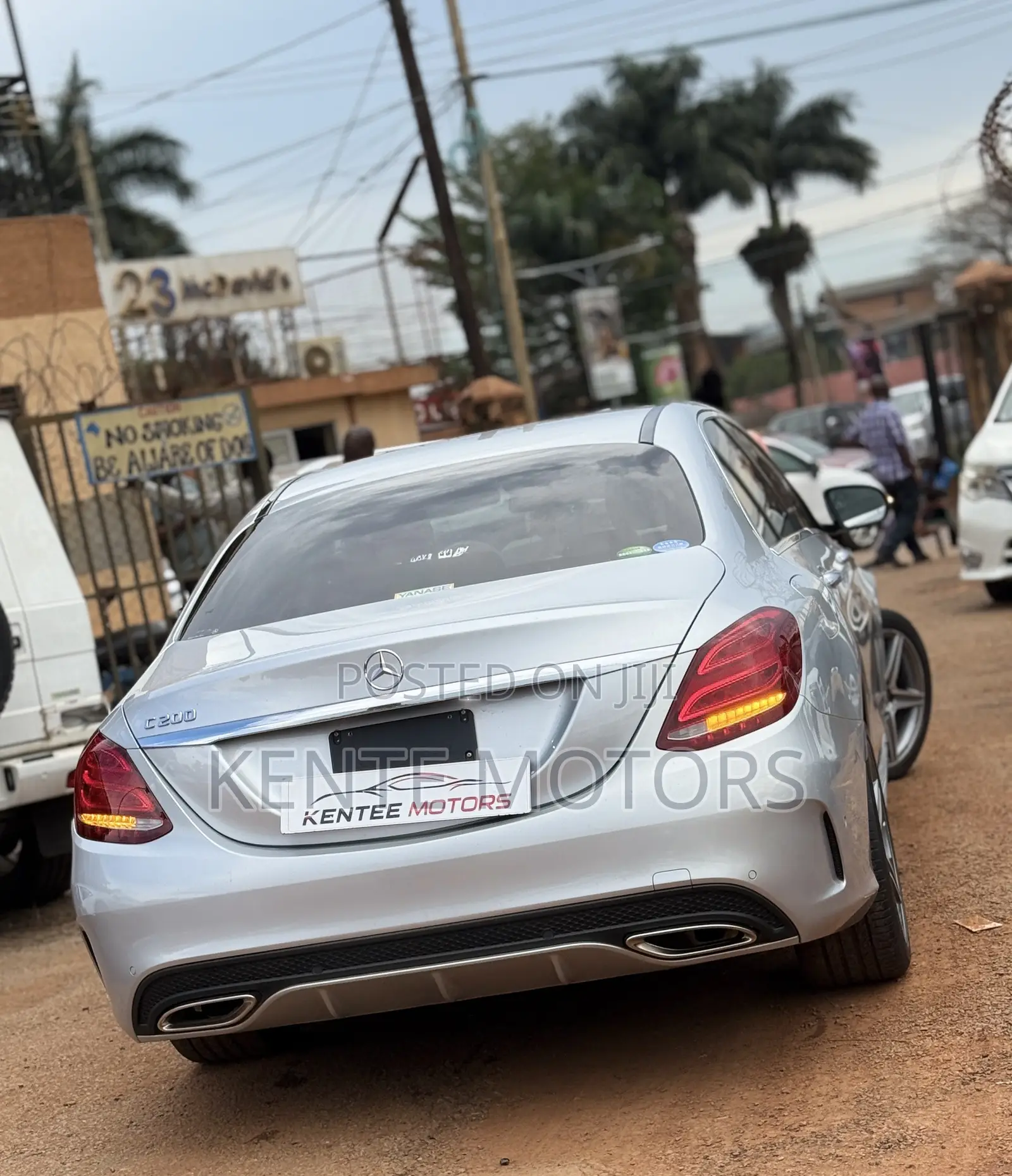 Mercedes-Benz C200 2017 Silver