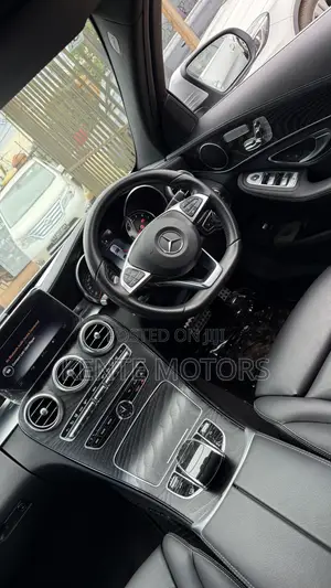 Mercedes-Benz C200 2017 Silver