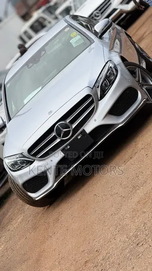 Mercedes-Benz C200 2017 Silver