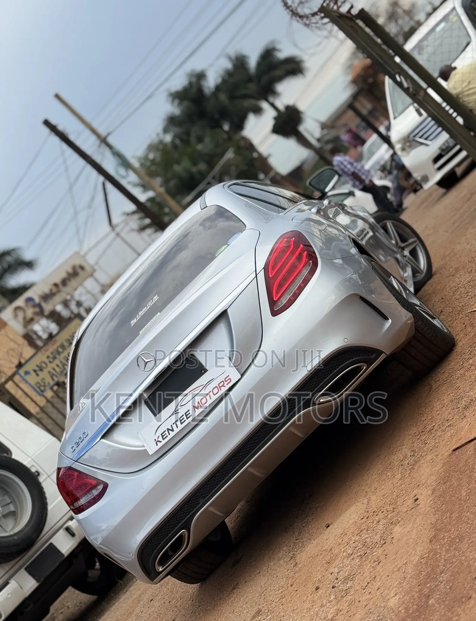 Mercedes-Benz C200 2017 Silver