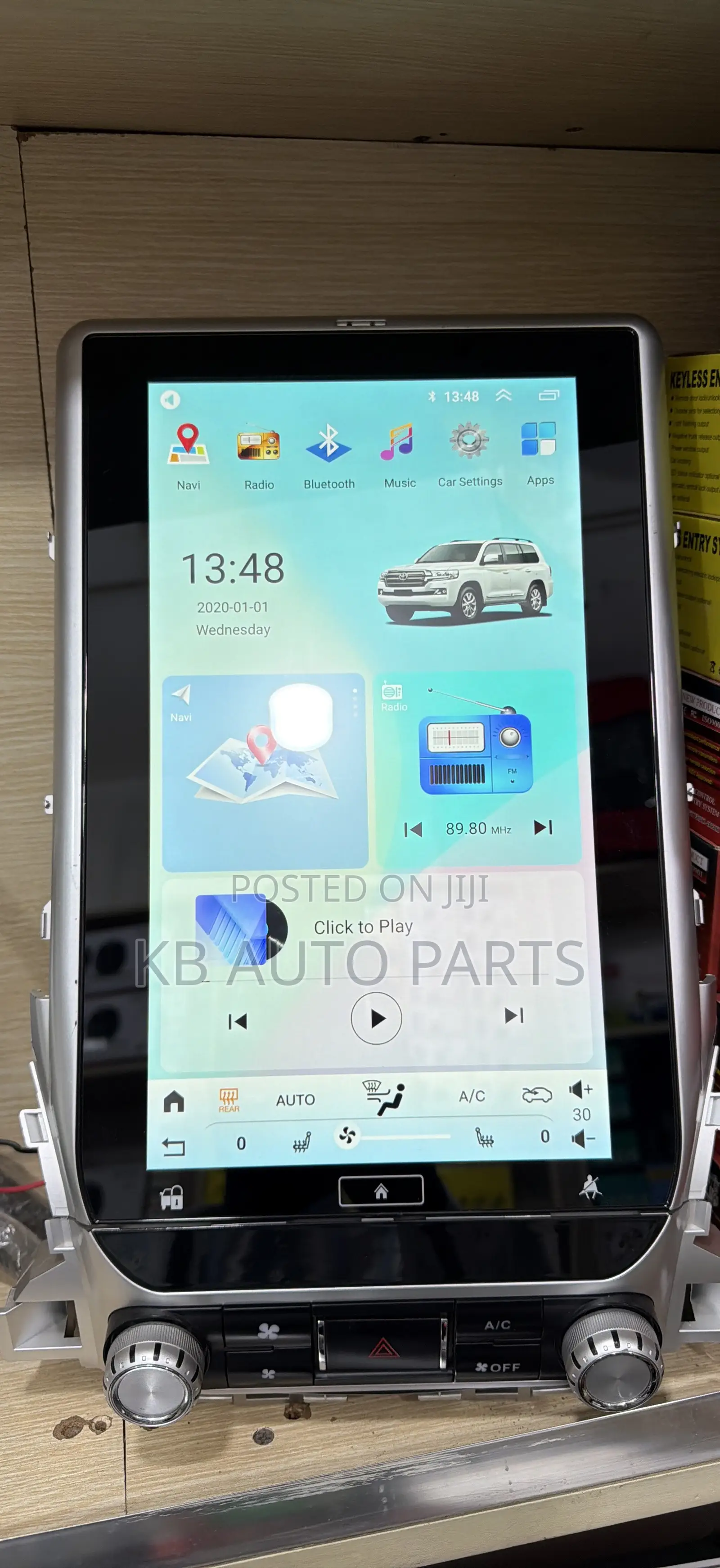 Landcruiser V8 Tesla Android Radio