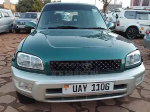 Toyota RAV4 Automatic 2000 Green
