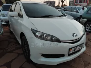 Toyota Wish 2011 White