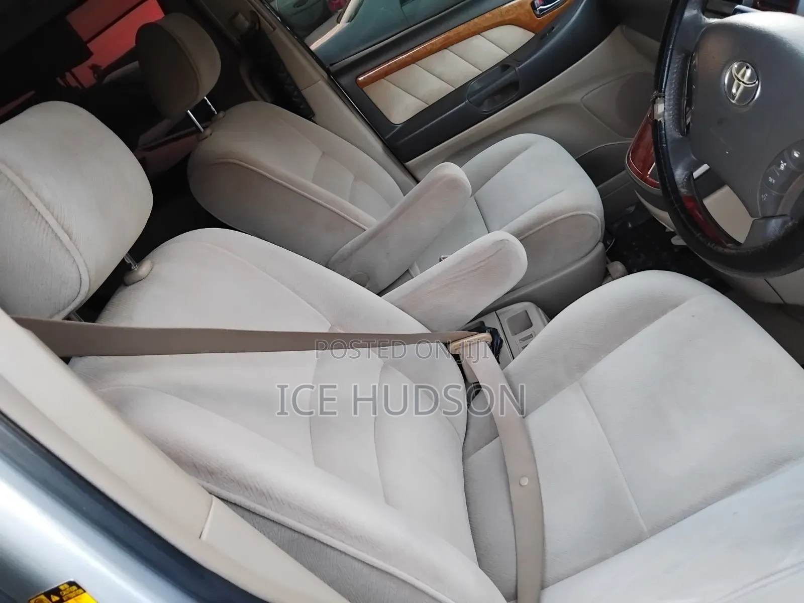 Toyota Alphard 2005 Silver