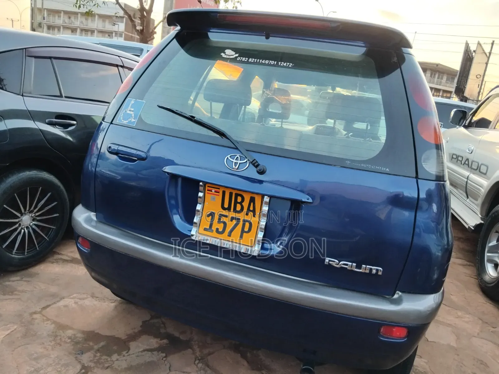 Toyota Raum 2003