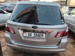 Subaru Exiga 2010 Silver