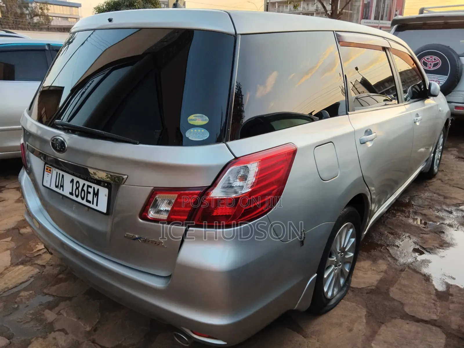Subaru Exiga 2010 Silver