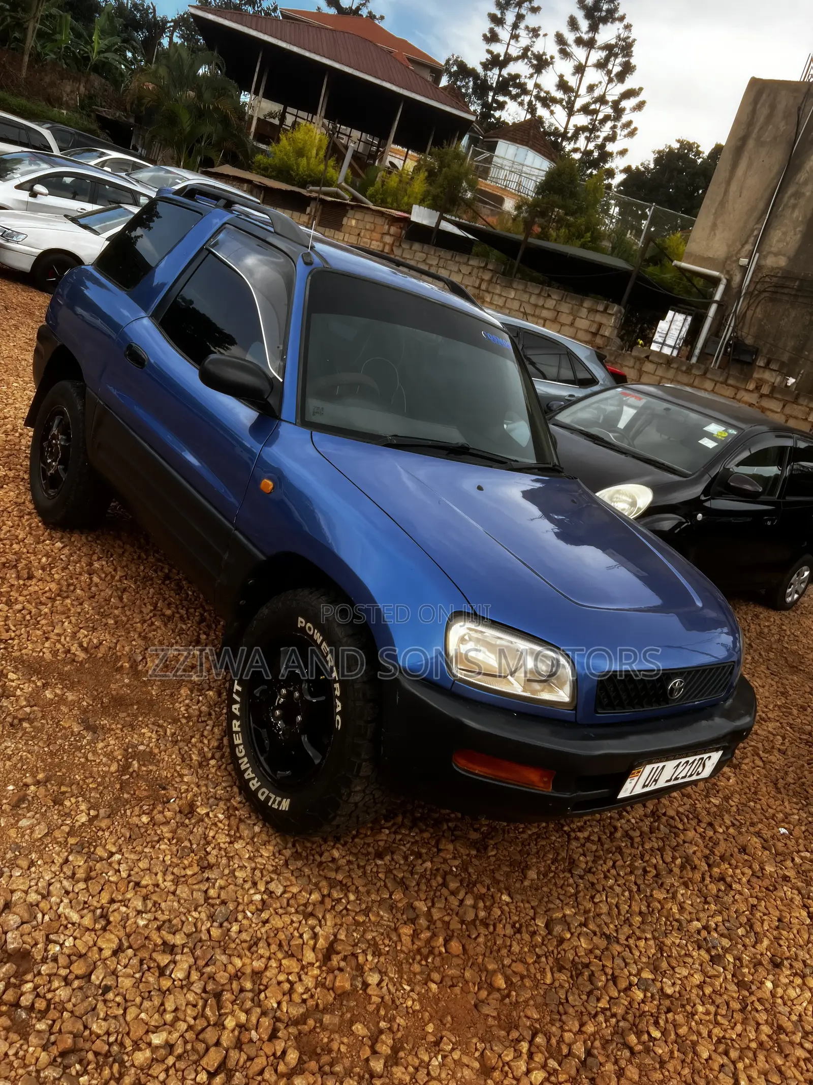 Toyota RAV4 Base FWD 2001 Blue