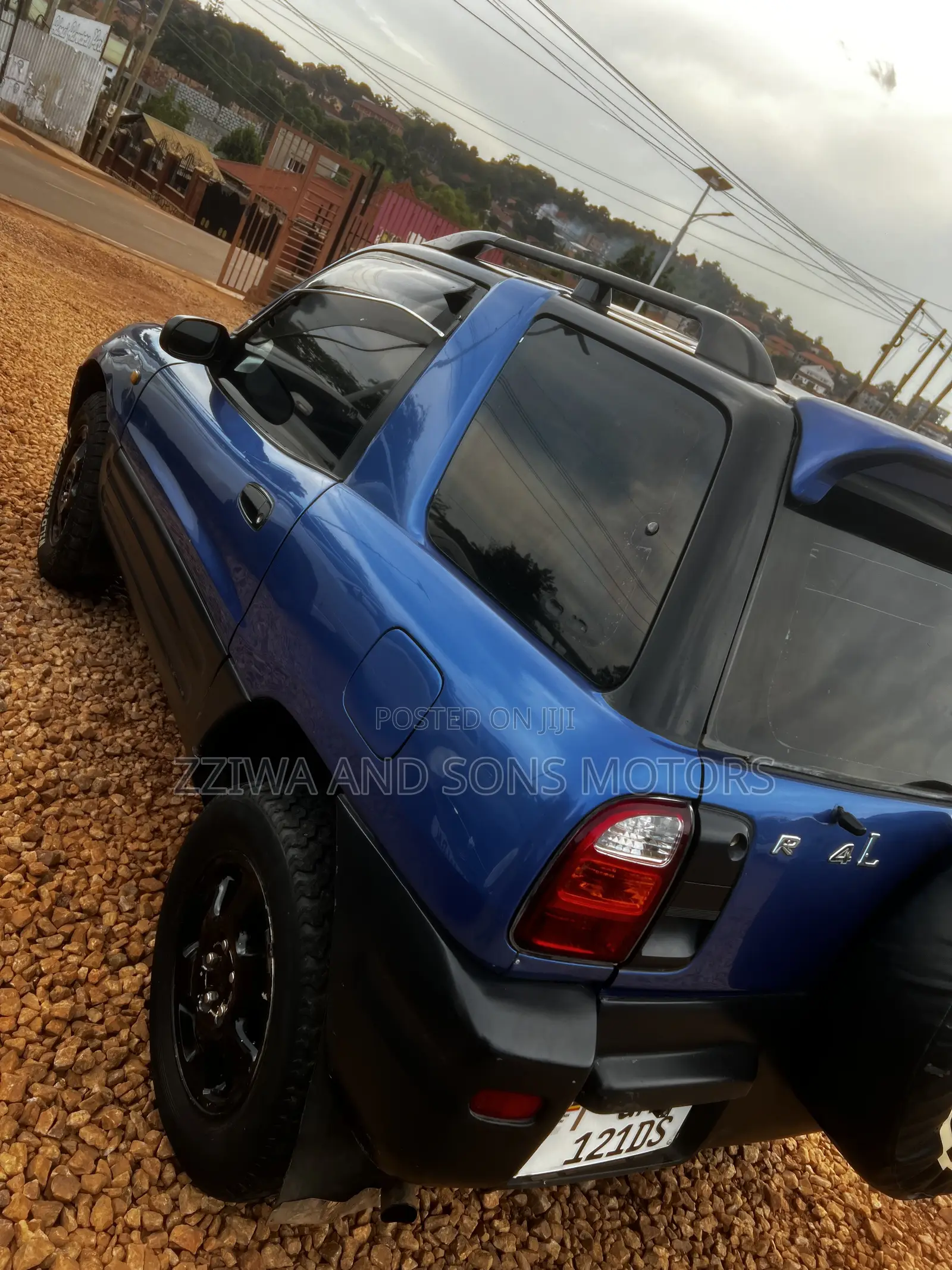 Toyota RAV4 Base FWD 2001 Blue