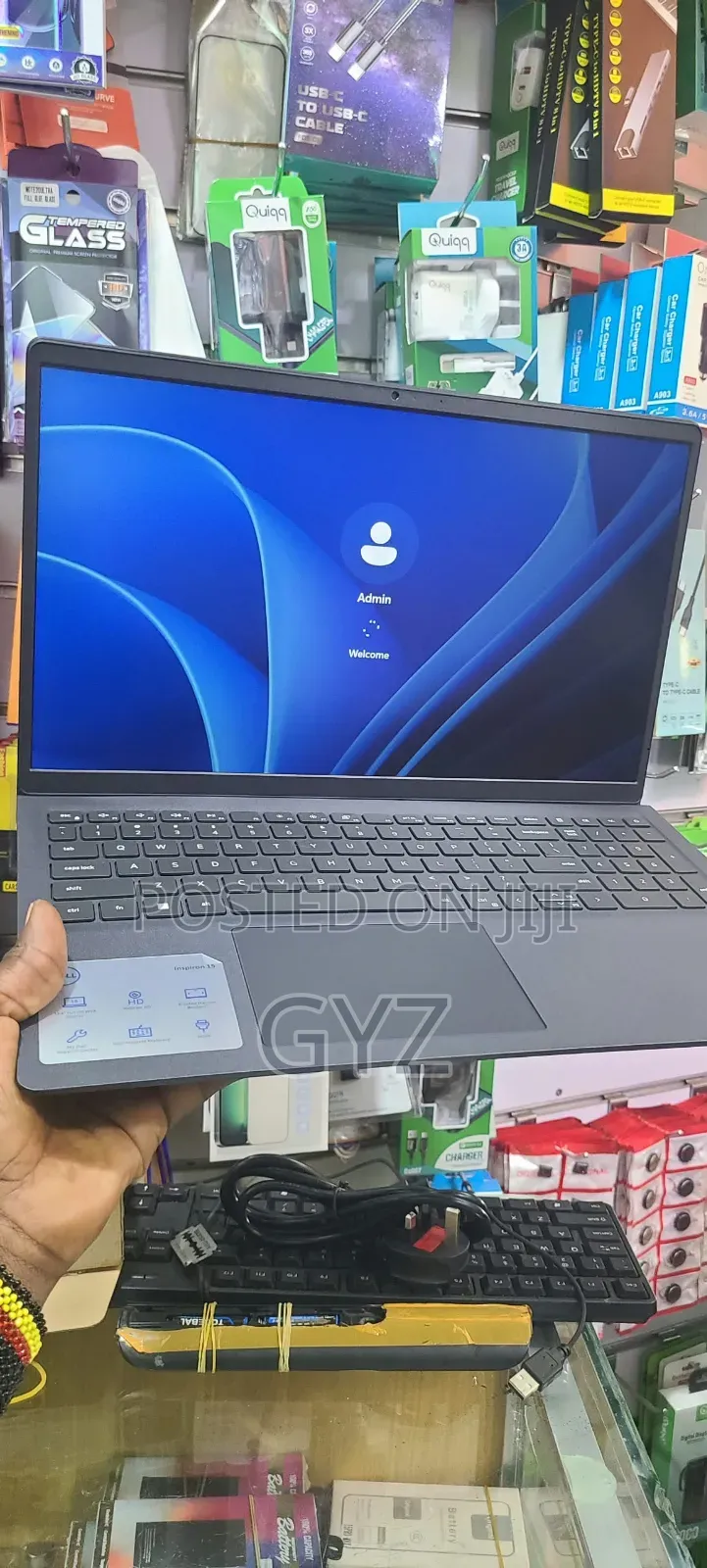 Laptop Dell Inspiron 15 3520 8GB Intel Core i3 HDD 500GB