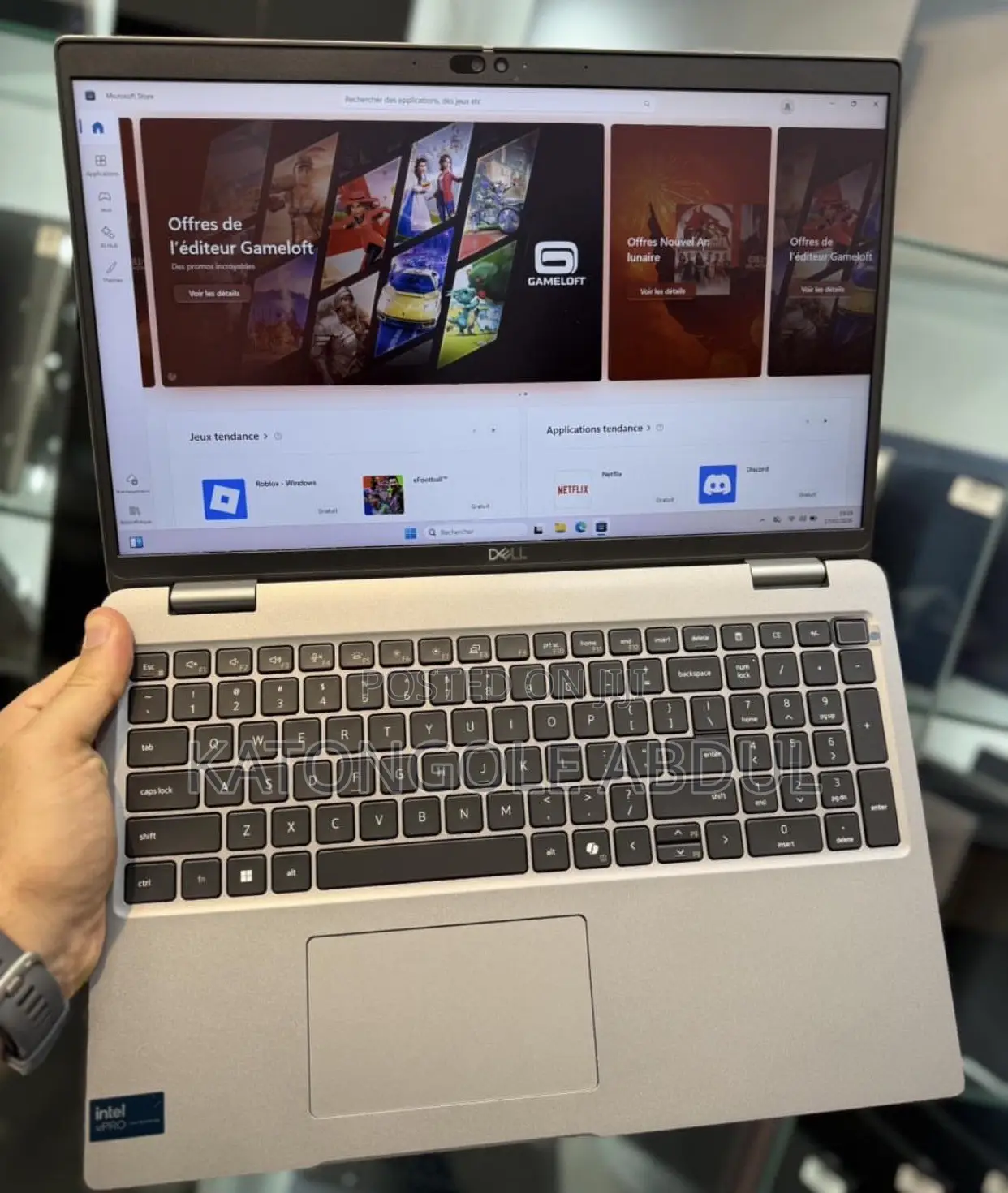 New Laptop Dell Precision 3590 16GB Intel Core Ultra 7 SSD 512GB
