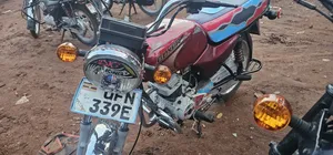 Bajaj Boxer 2023 Red