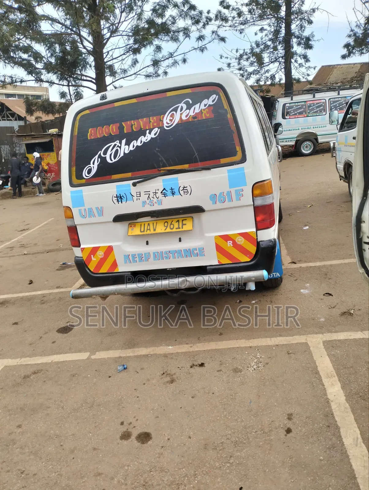 Toyota HiAce 2002 White