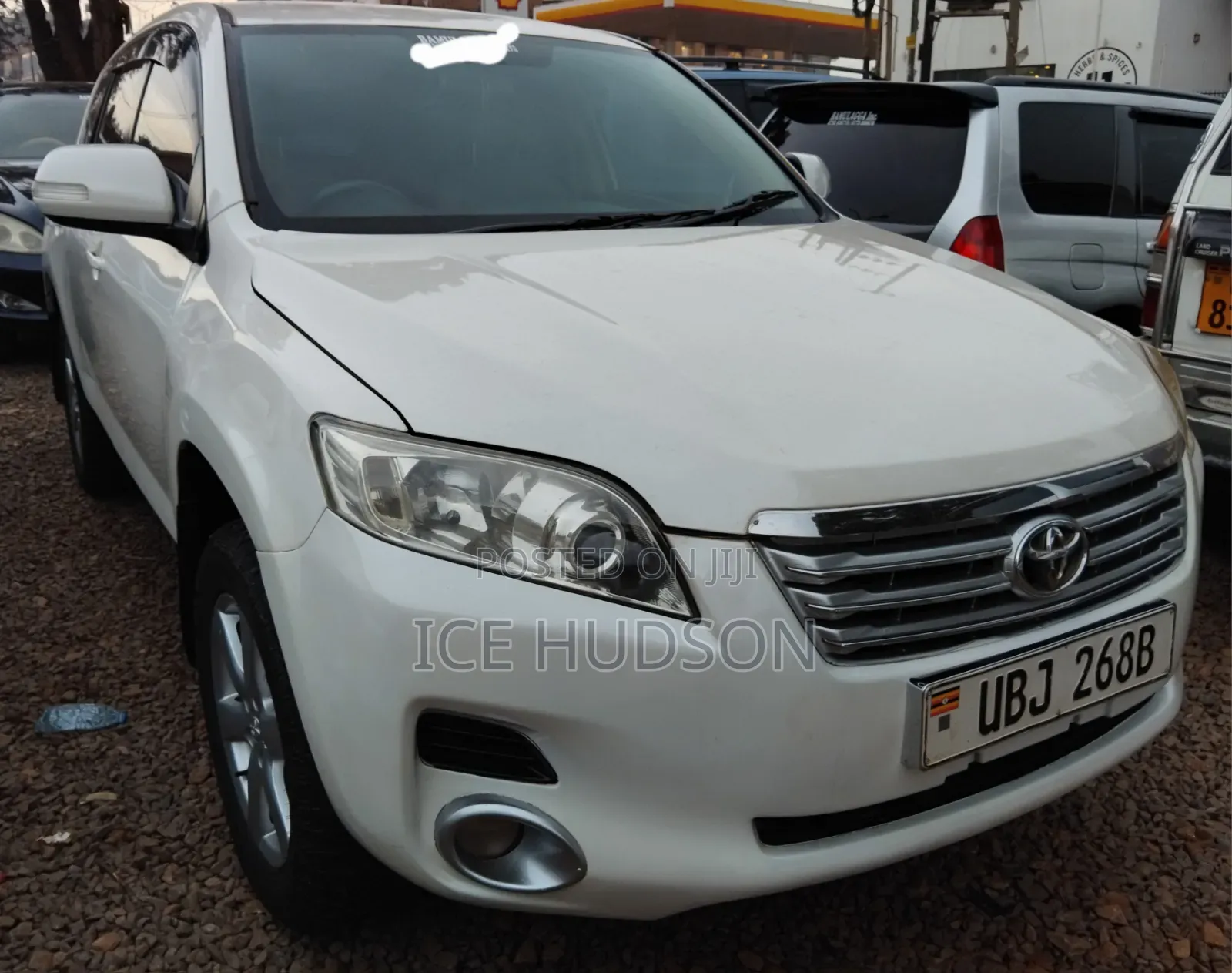 Toyota Vanguard 2008 White