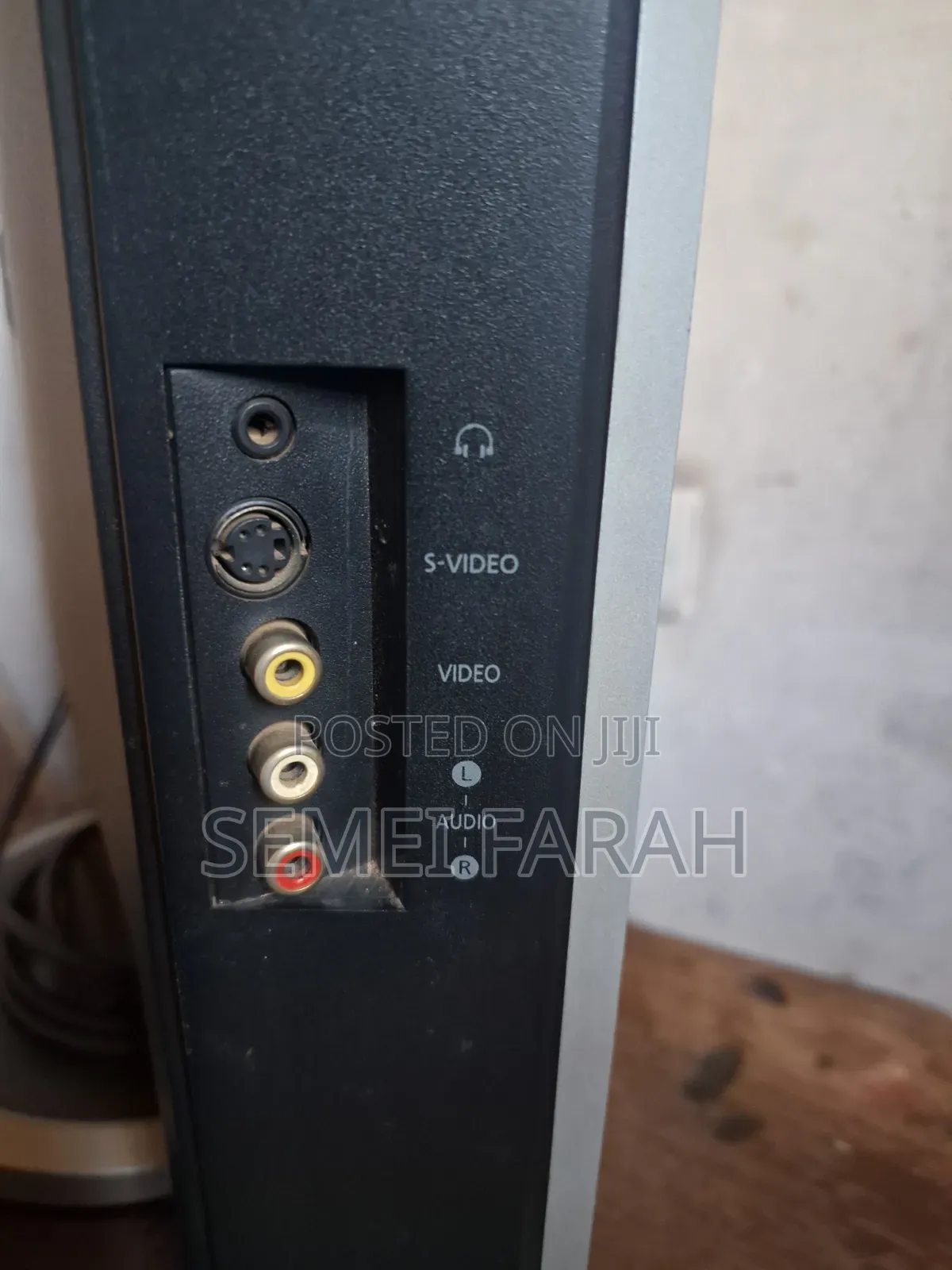 Samsung LCD TV/Monitor 19inches (50cm)