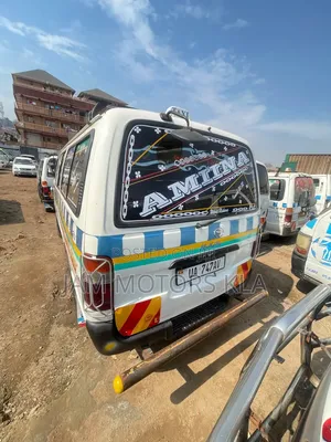 Toyota HiAce 1999 White