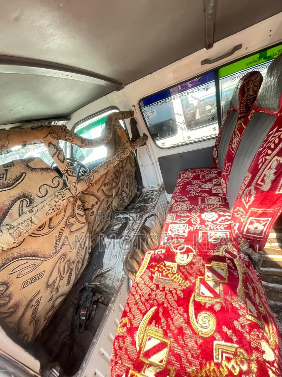 Toyota HiAce 1999 White