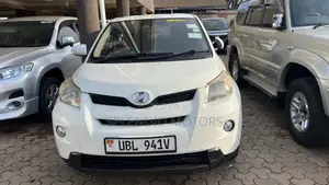 Toyota IST 2008 White