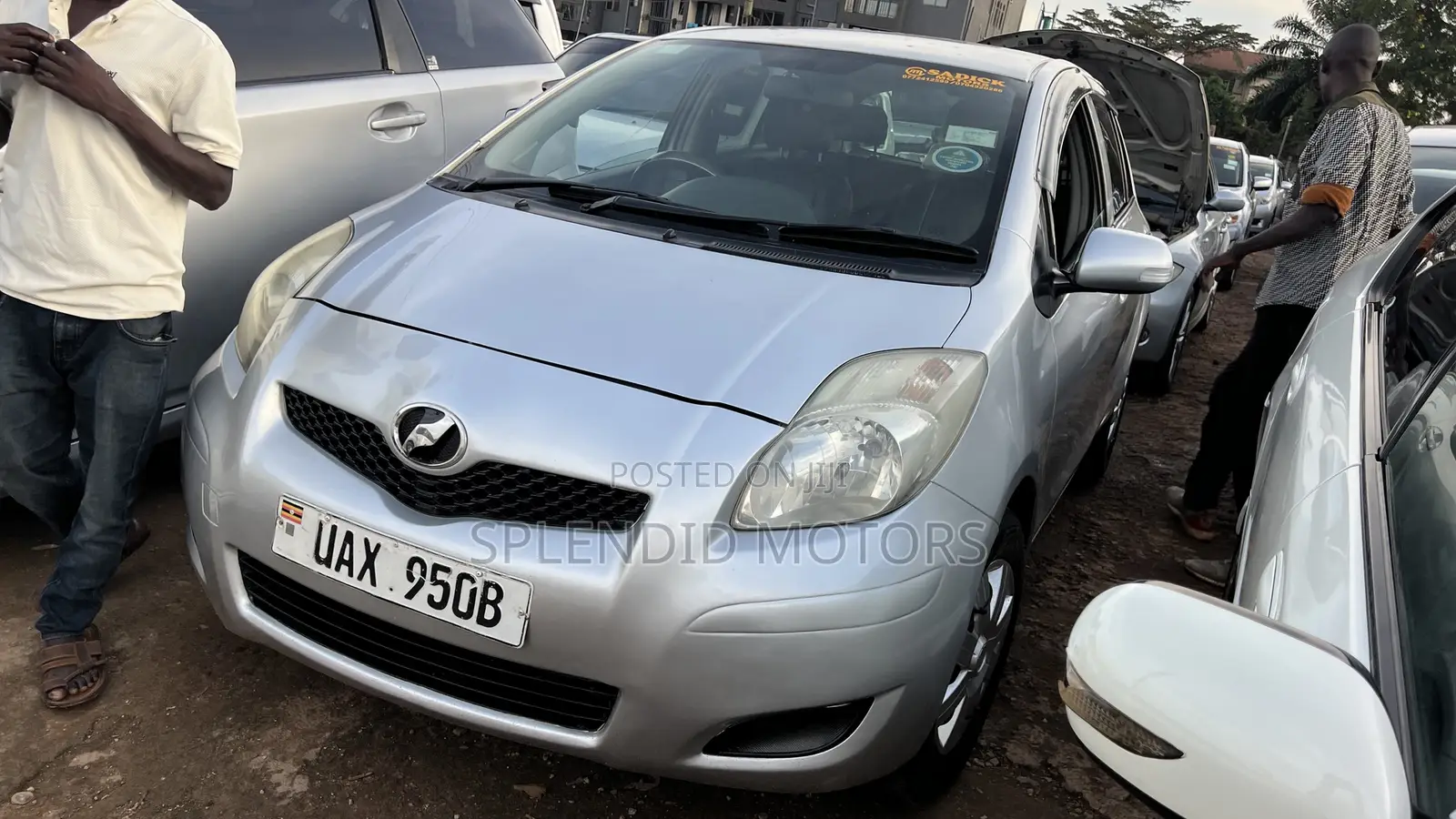 Toyota Vitz 1.3 AWD 5dr 2007 Silver