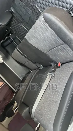 Toyota Noah 2010 White