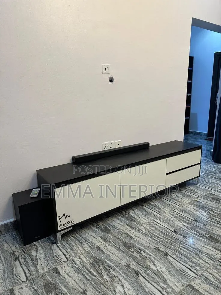 Modan TV Table