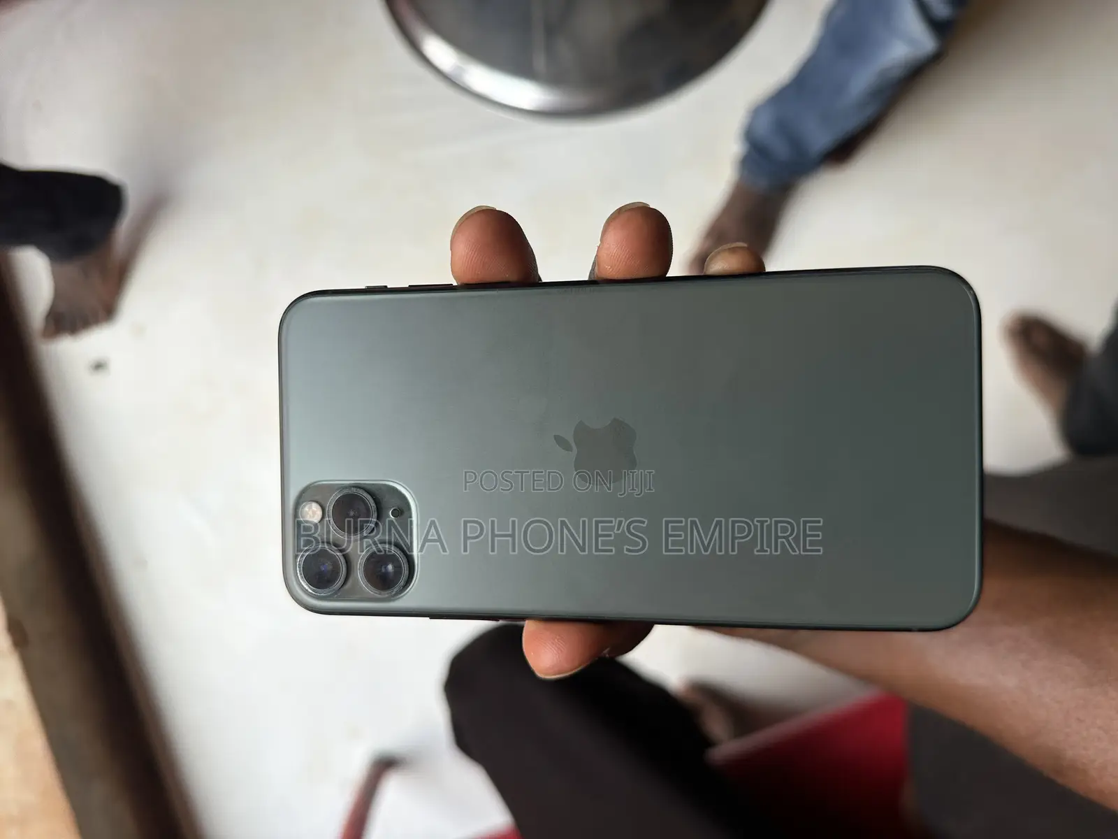 New Apple iPhone 11 Pro Max 256 GB Green